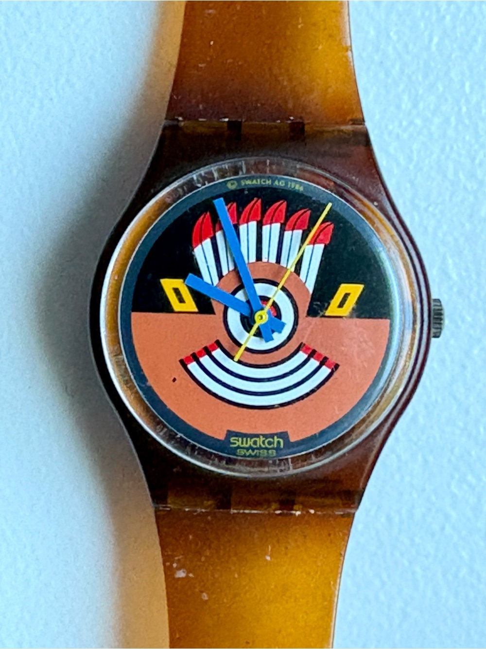 Unused  SWATCH GF100 Ruffled Feathers